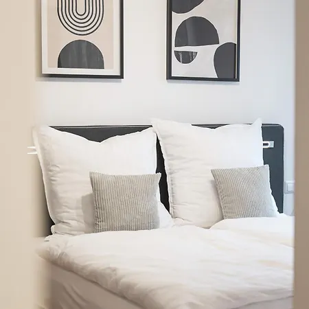 Kingsize Bett, Zwei Zimmer, Waschmaschine, Netflix