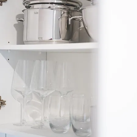 Kingsize Bett, Zwei Zimmer, Waschmaschine, Netflix